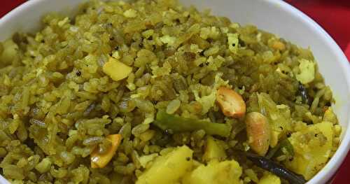 Kanda poha or Poha with aloo/ Potato-  Breakfast recipes