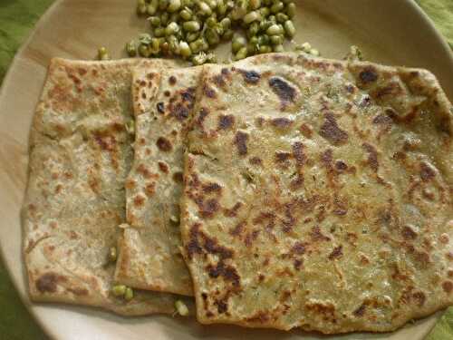 Sprouted Green Gram Stuffed Paratha