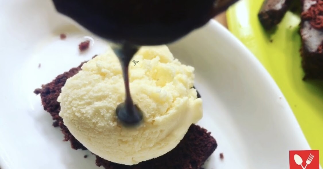 Homemade Custard Powder Ice Cream with Homemade Chocolate Cake & Chocolate Sauce 