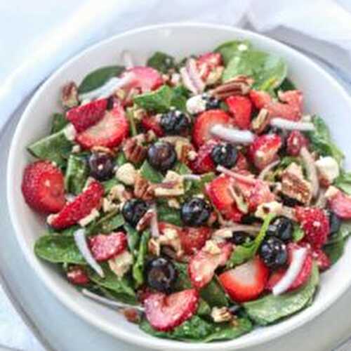 Spinach Strawberry Salad with Feta Cheese