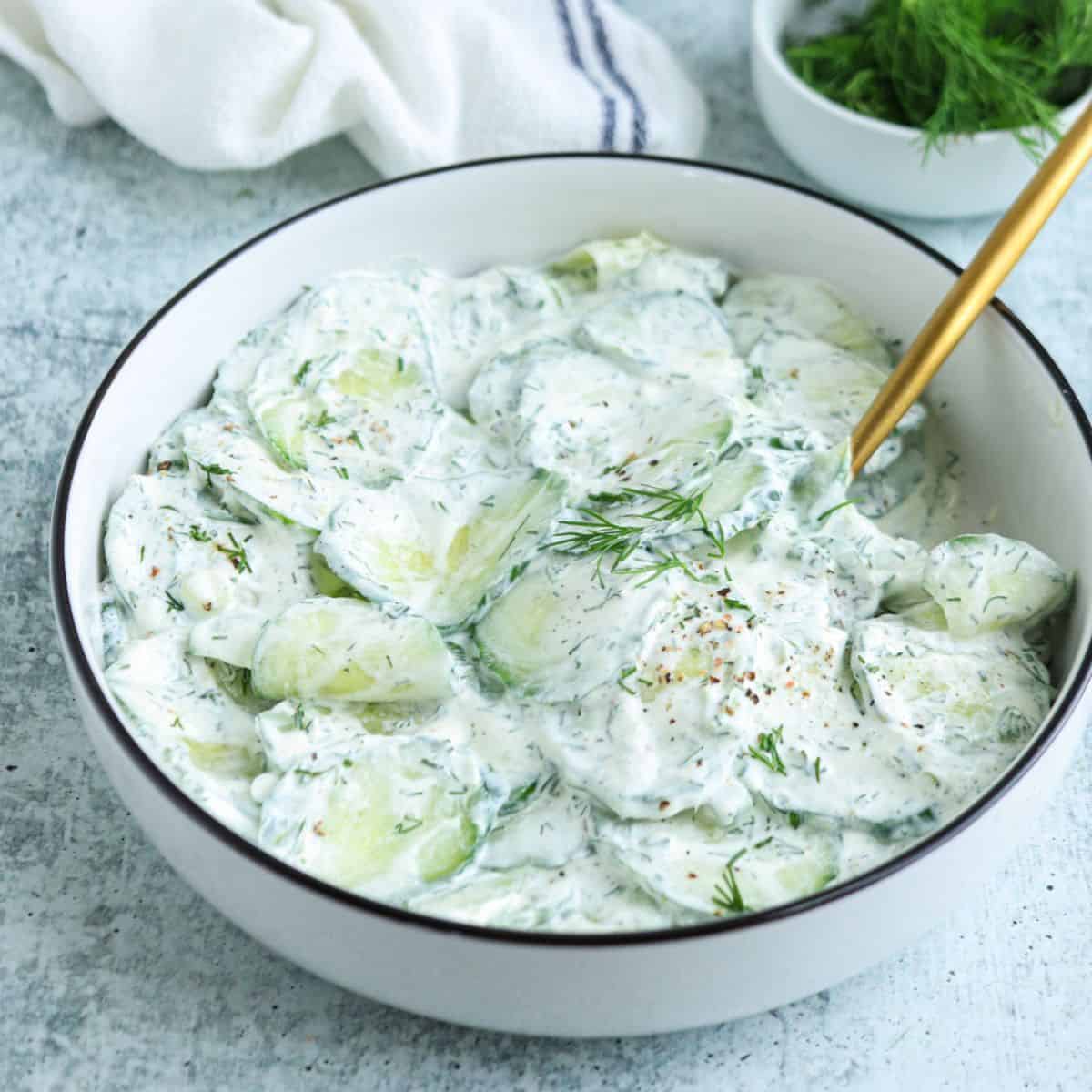 Mizeria (Polish Cucumber Salad)