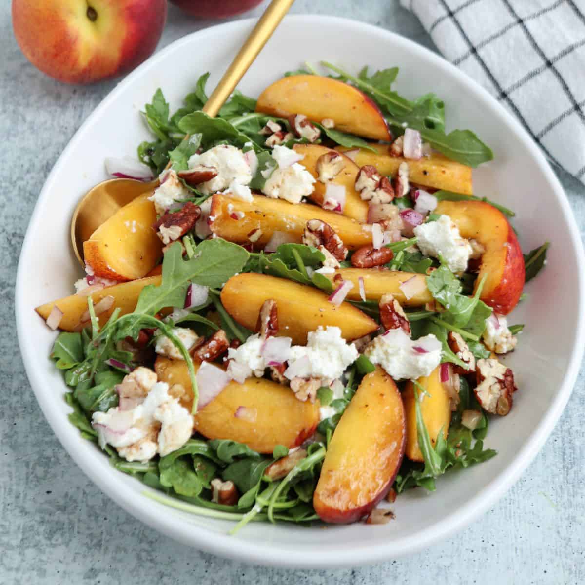 Peach Arugula Salad