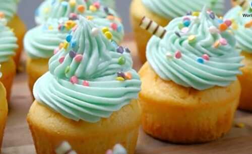 Mini Birthday Cupcakes Recipe With Cute Frosting Decor - Food & Recipes