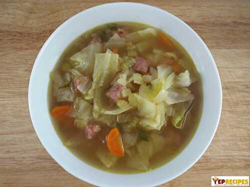 Spicy Cabbage and Garlic Soup with Ham