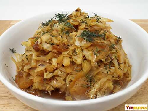 Cabbage with Onions, Apples and Dill