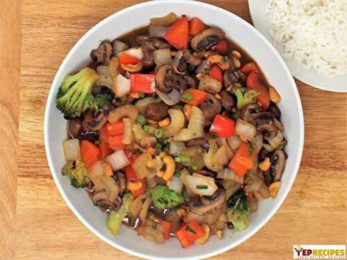 Mushroom and Vegetable Stir Fry with Toasted Cashews