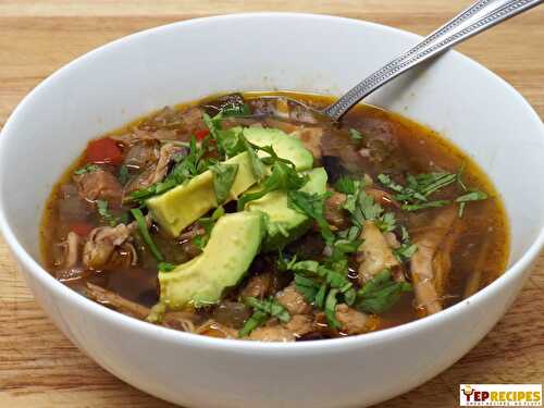 Slow Cooker Chicken and Black Bean Soup
