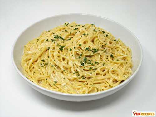 Three Cheese and Garlic Spaghetti