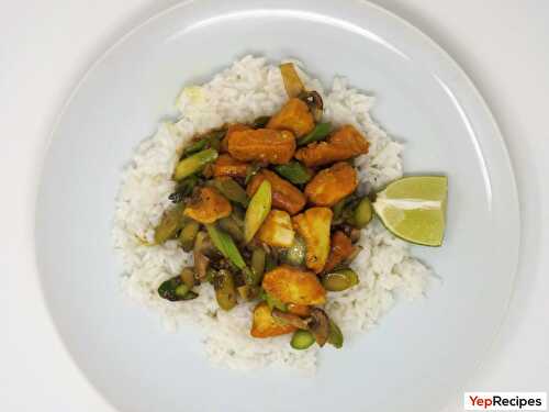 Turmeric Chicken with Mushrooms and Asparagus