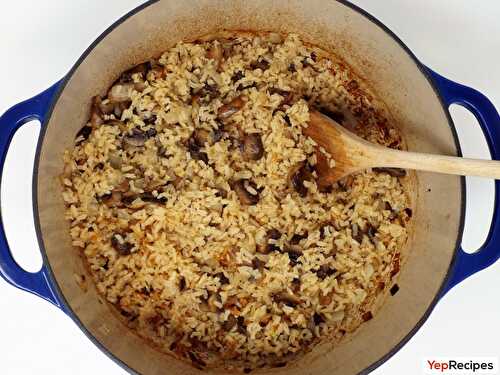 Baked Brown Rice with Mushrooms and Onions