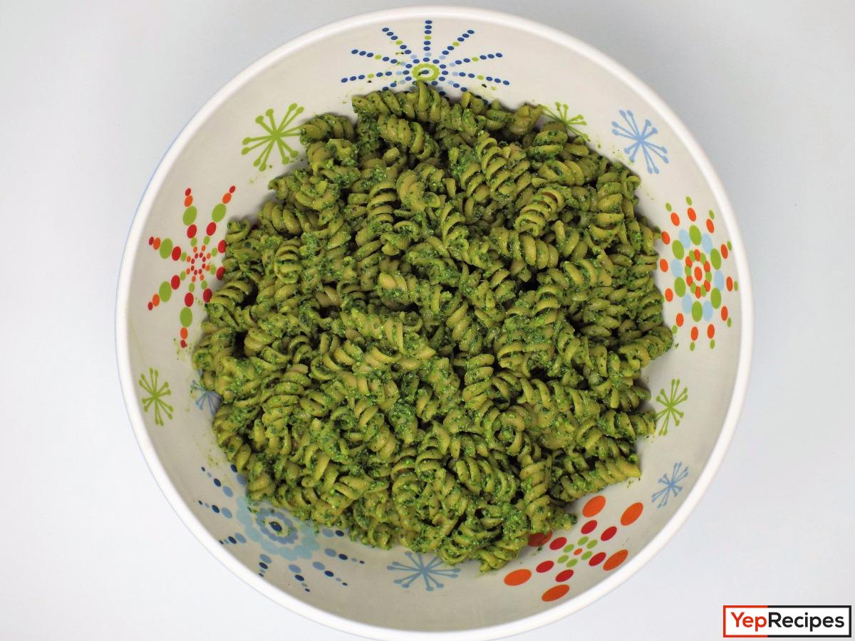 Ricotta Pesto Pasta Salad