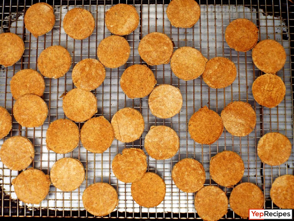 Whole Wheat Garlic and Herb Crackers