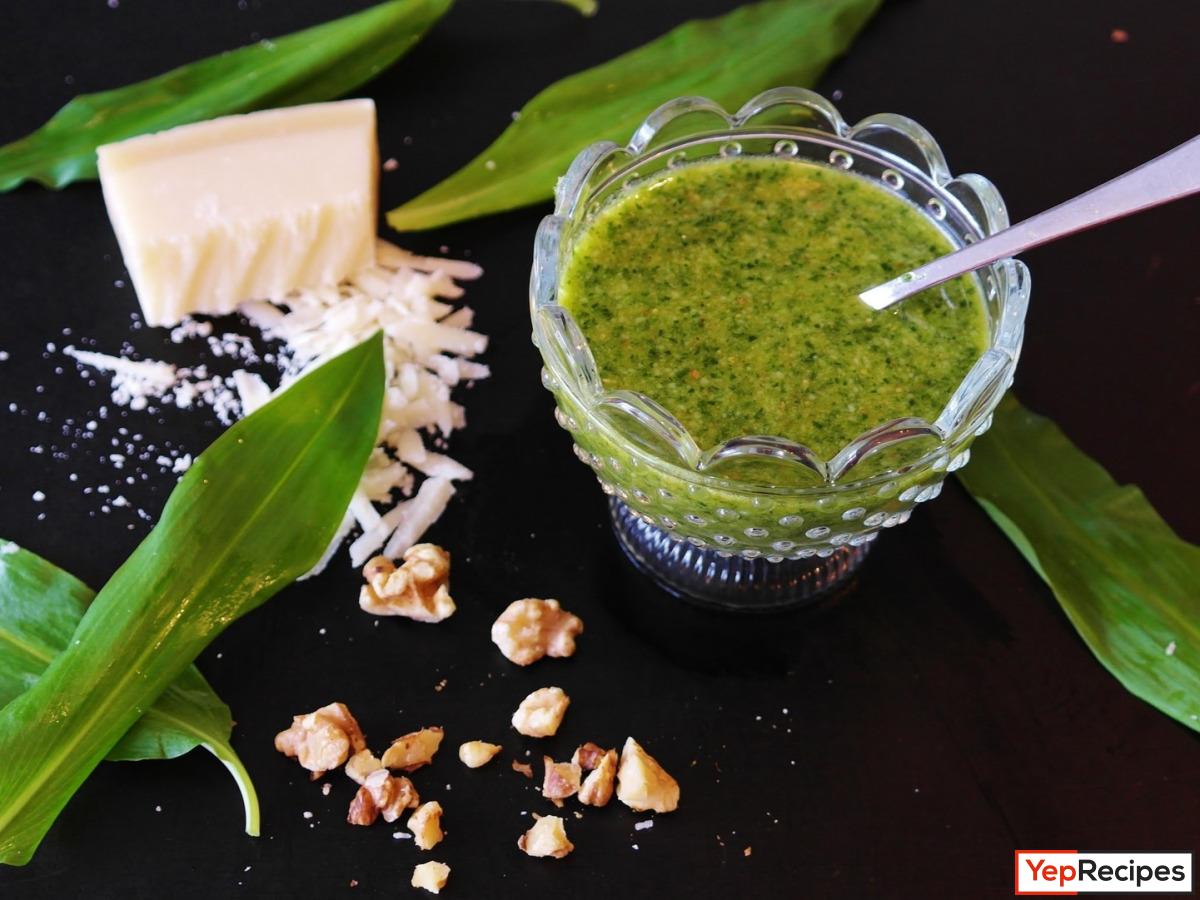 Pesto sauce basics and variations