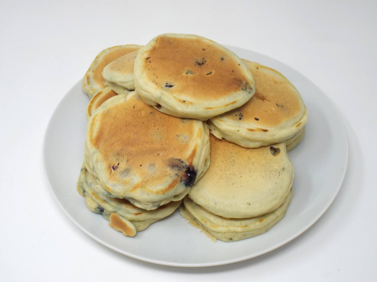 Greek Yogurt and Blueberry Pancakes