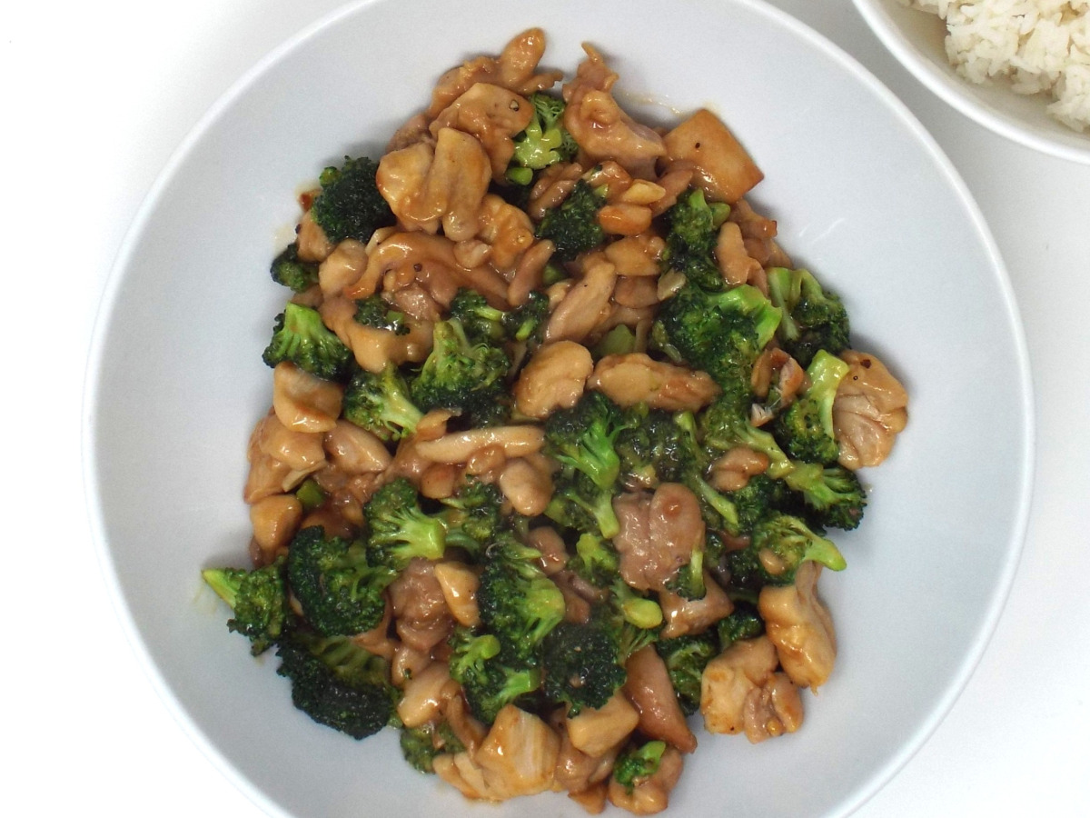 Chinese Chicken and Broccoli with Brown Sauce