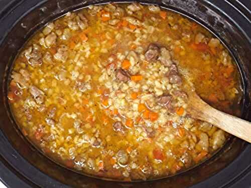 Slow Cooker Beef and Barley Soup
