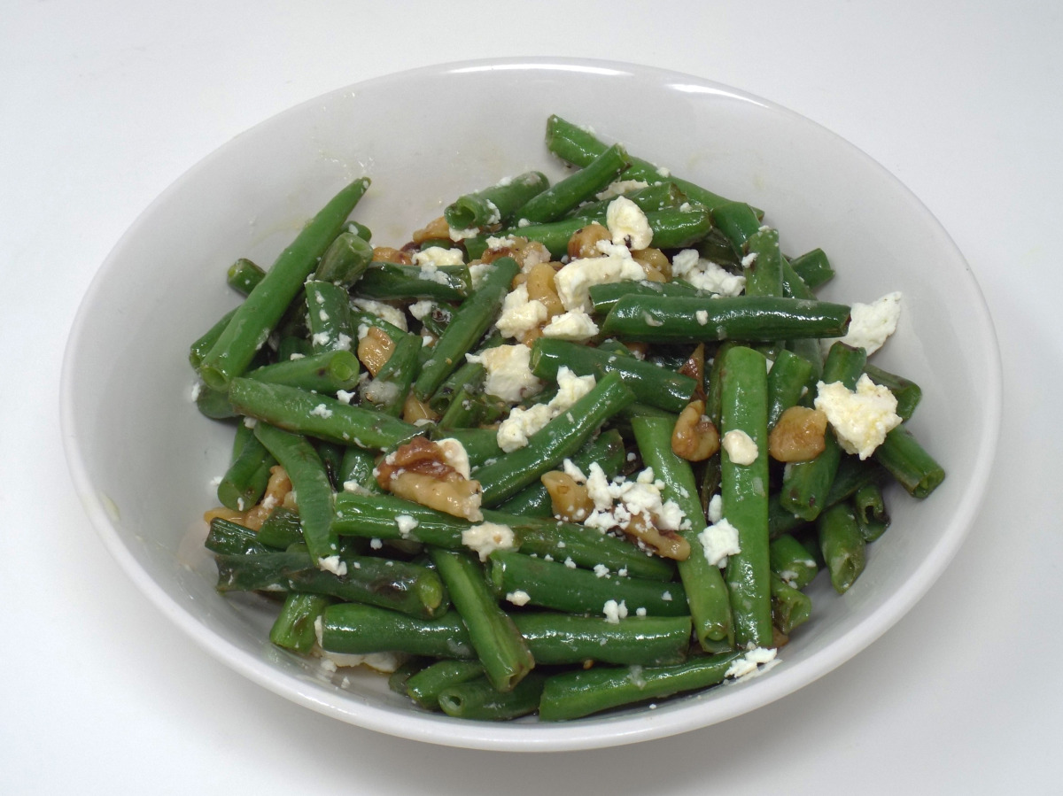 Green Bean and Walnut Salad with Feta Cheese
