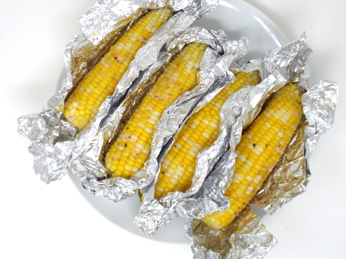 Oven Steamed Garlic Butter Corn on the Cob