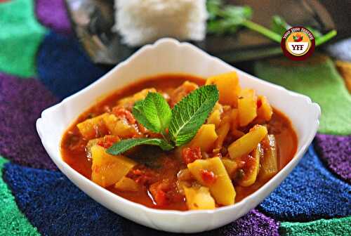 Aloo Parwal/ Pointed Gourd Curry