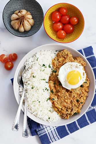 Mirza Ghasemi Recipe (Smoked Aubergines With Garlic and Tomatoes)