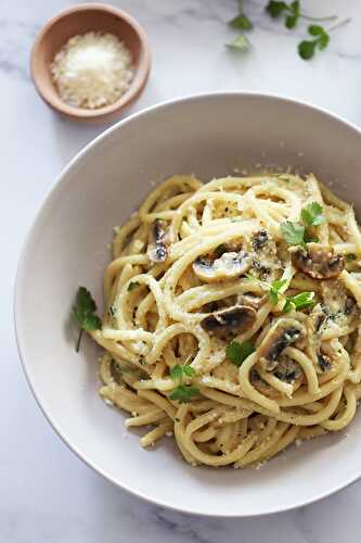 The Best Creamy Mushroom Pasta Recipe with White Sauce
