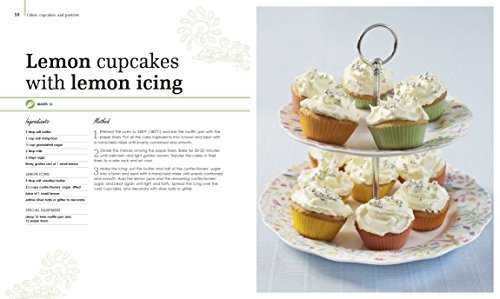 Baking with Mary Berry: Cakes, Cookies, Pies, and Pastries from the British Queen of Baking