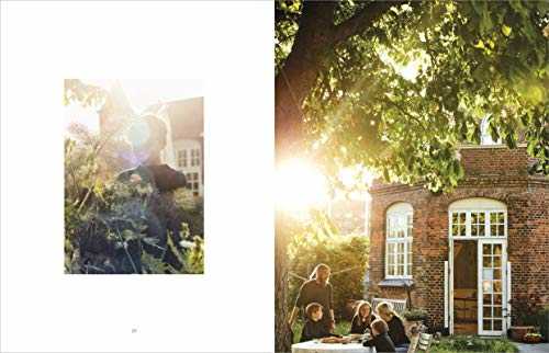 Nordic Family Kitchen: Seasonal Home Cooking