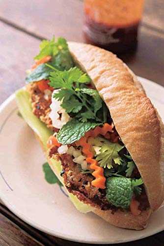 Real Vietnamese Cooking: Everyday Favorites from the Street to the Kitchen