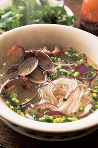 Real Vietnamese Cooking: Everyday Favorites from the Street to the Kitchen