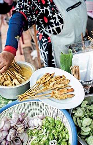 Thailand's Best Street Food: The Complete Guide to Streetside Dining in Bangkok, Chiang Mai, Phuket and Other Areas