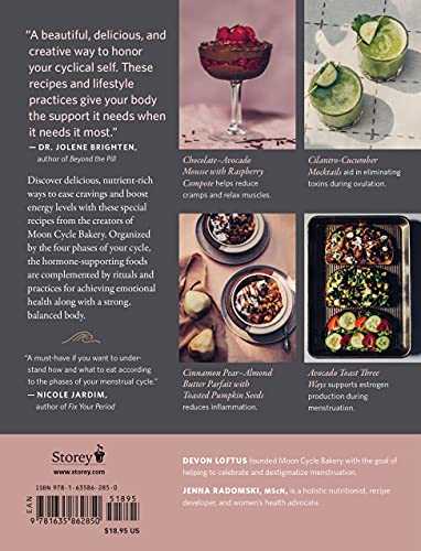 The Moon Cycle Cookbook: A Holistic Nutrition Guide for a Well-balanced Menstrual Cycle